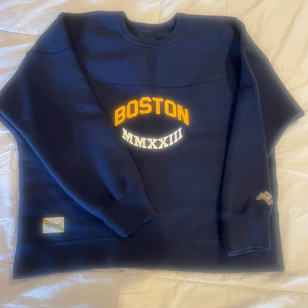 Boston marathon crew sweat shirt